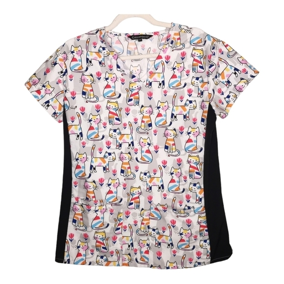 💕2/$20💕 Cassandra O  Multi Colour Cat Scrub‎ Uniform Top - Picture 1 of 8